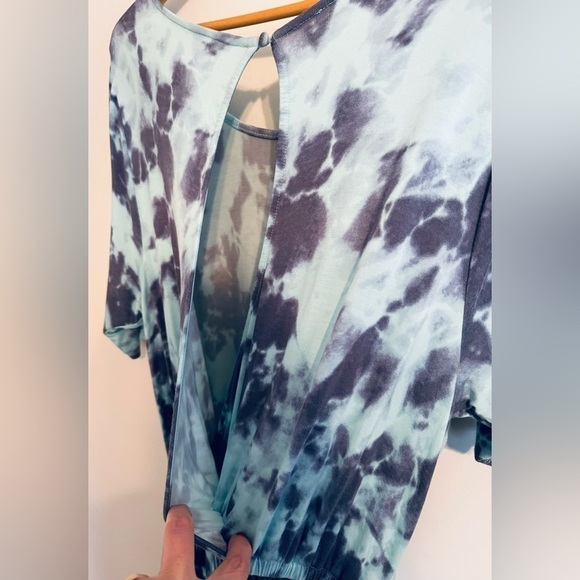 Torrid Blue and White Tie-Dye Romper - Picture 8 of 9